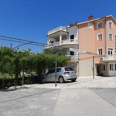 Apartments Grozdana Криквеница Екстериор снимка